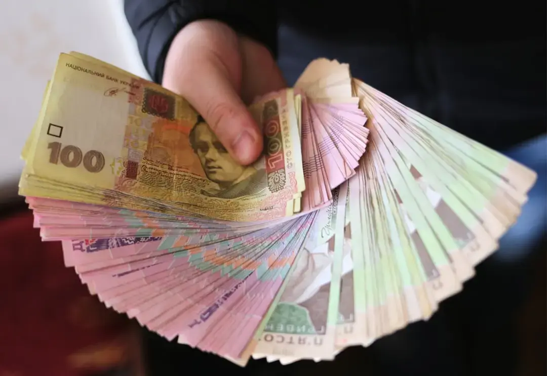 A fost dezvăluit salariul lui Hudson Stone
