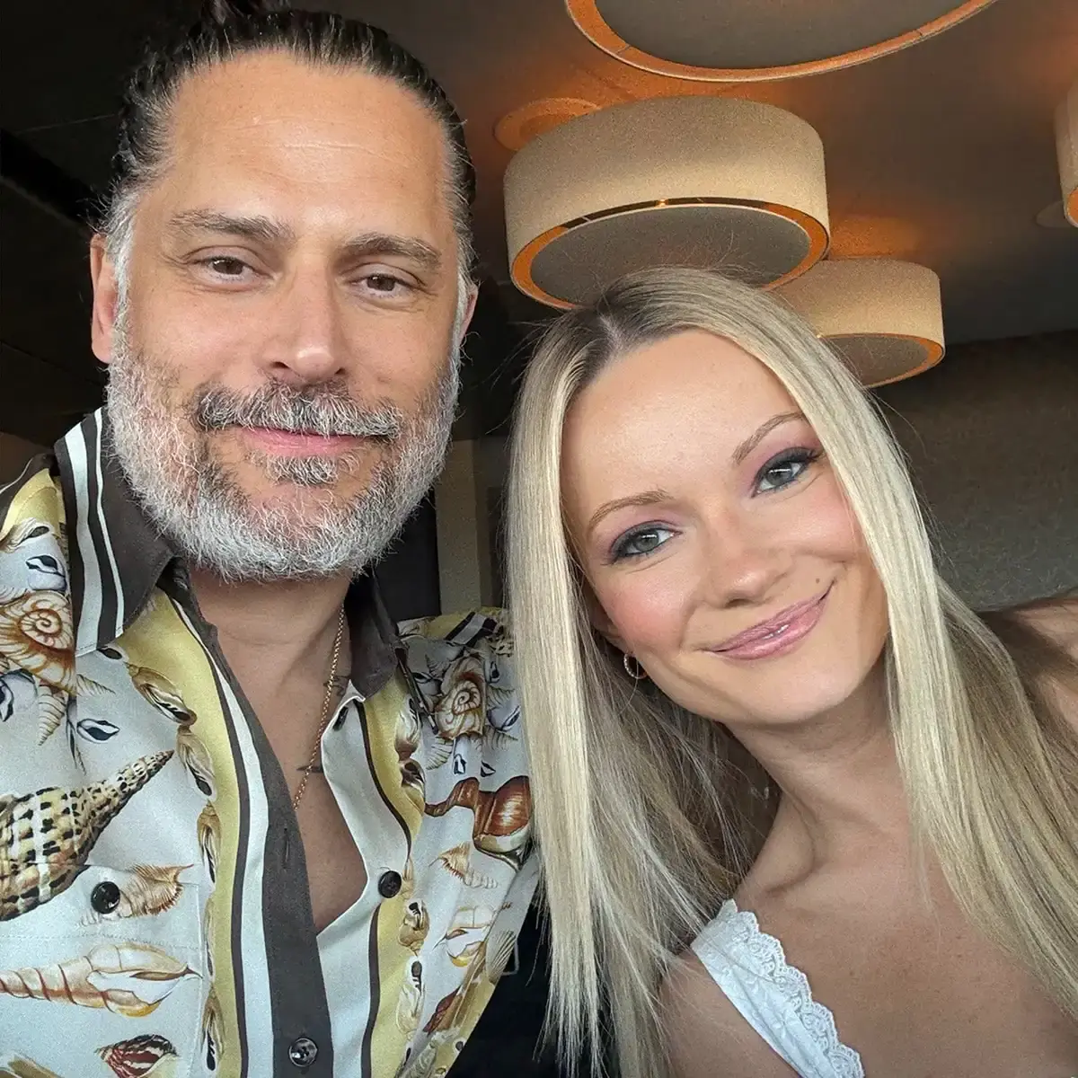 Caitlin O'Connor și Joe Manganiello: O aniversare plină de iubire și planuri de nuntă