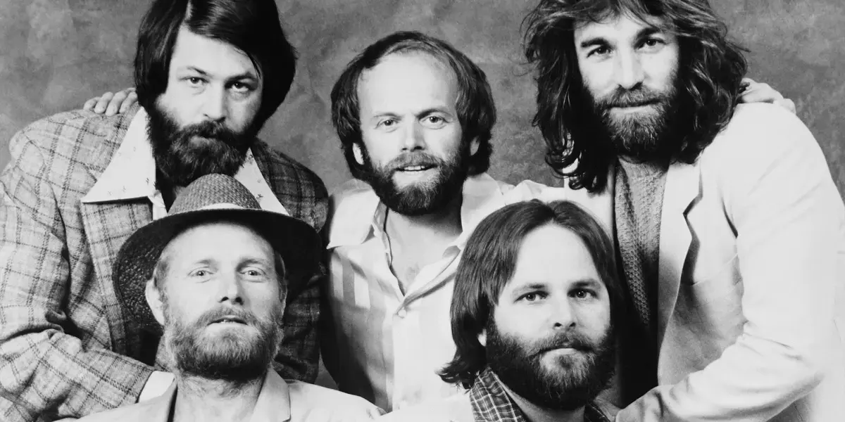 Colaborarea controversată dintre Dennis Wilson și Charles Manson