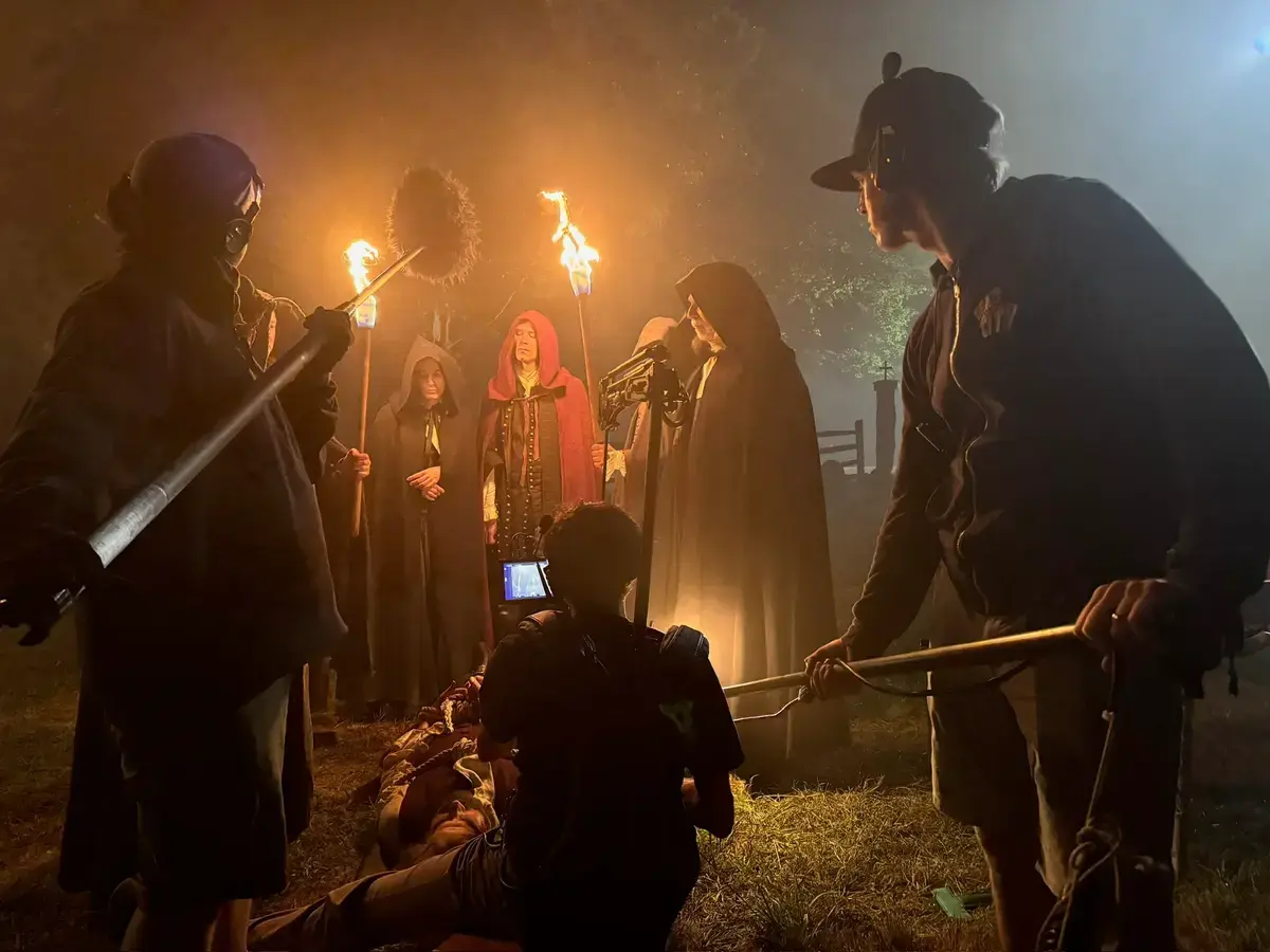 Directorul de imagine al serialului „Widow's Bay” dezvăluie influența filmelor horror clasice