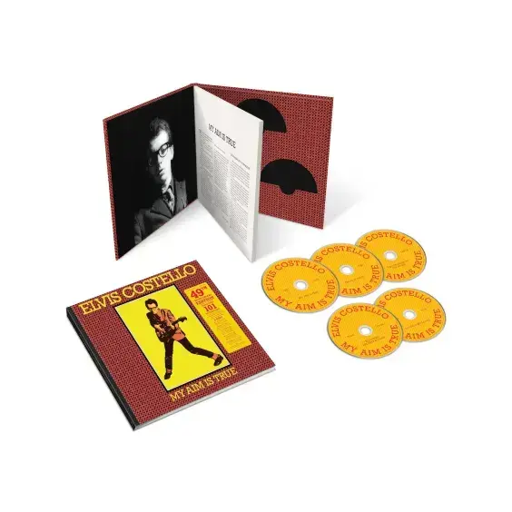 Elvis Costello: 49 de ani de muzică, sărbătoriți cu un set de casete inedit
