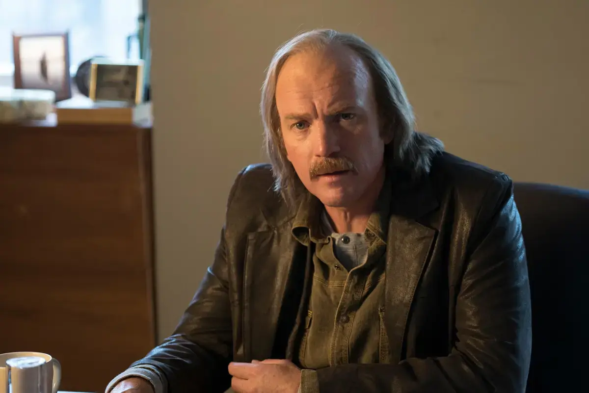 Ewan McGregor strălucește în roluri duble în Fargo