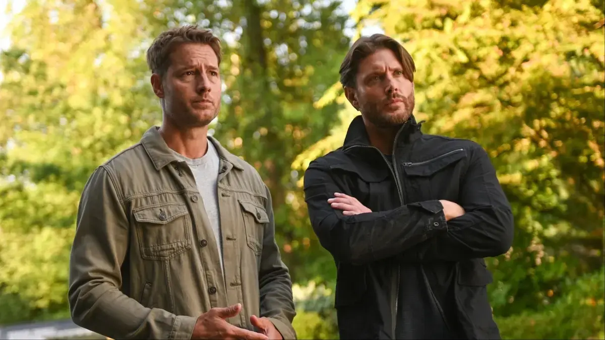 Justin Hartley anunță întoarcerea lui Jensen Ackles în Tracker