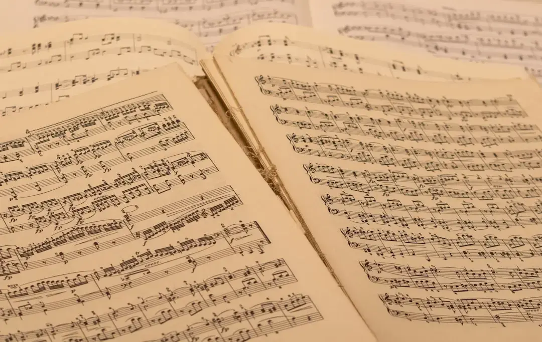 Musicalul „Six” ajunge pe marele ecran: Reginele Tudor devin vedete pop moderne