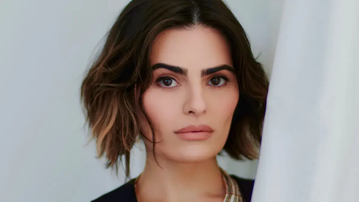 Nava Mau se alătură actului din drama indie 'Holy Whore