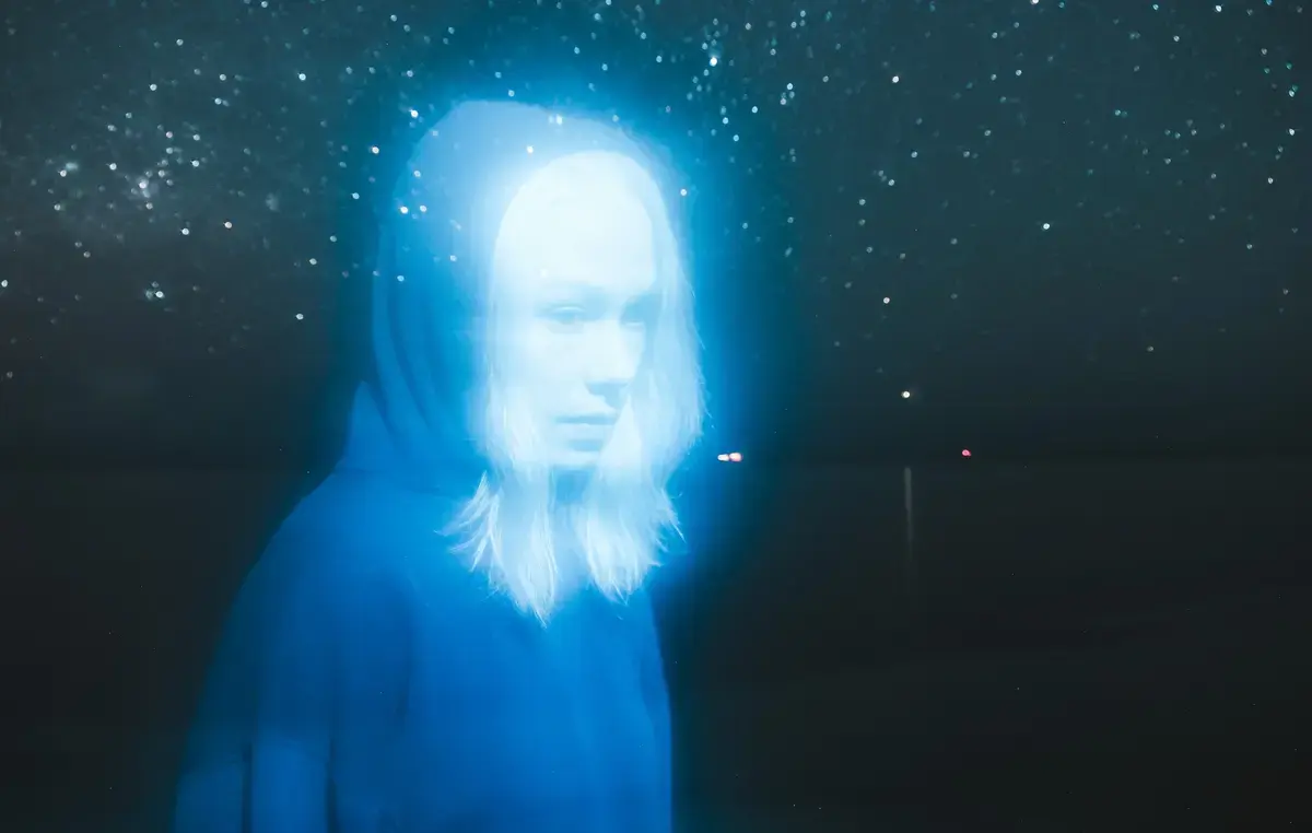 Phoebe Bridgers lansează concerte „fără telefoane” în UK pentru noul album „Lost Weekend