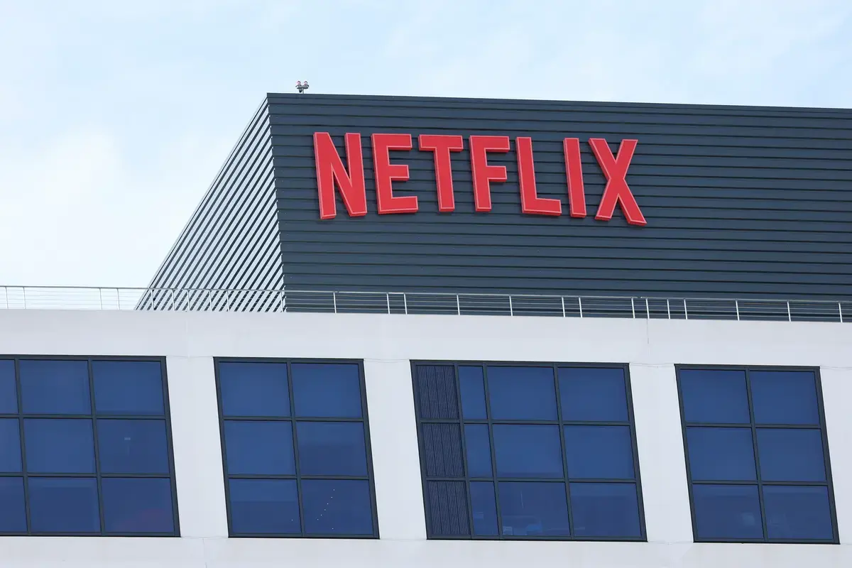 Producătorul adaugă acuzații de defăimare în procesul contra Netflix pentru hard disk-ul dispărut
