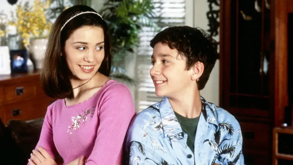 Christy Carlson Romano despre tensiunea cu Shia LaBeouf pe platoul 'Even Stevens