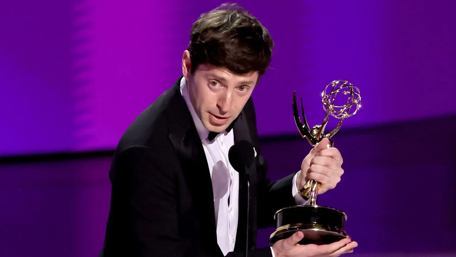 Comedianul Alex Edelman regretă pierderea celebrului Kennedy Center
