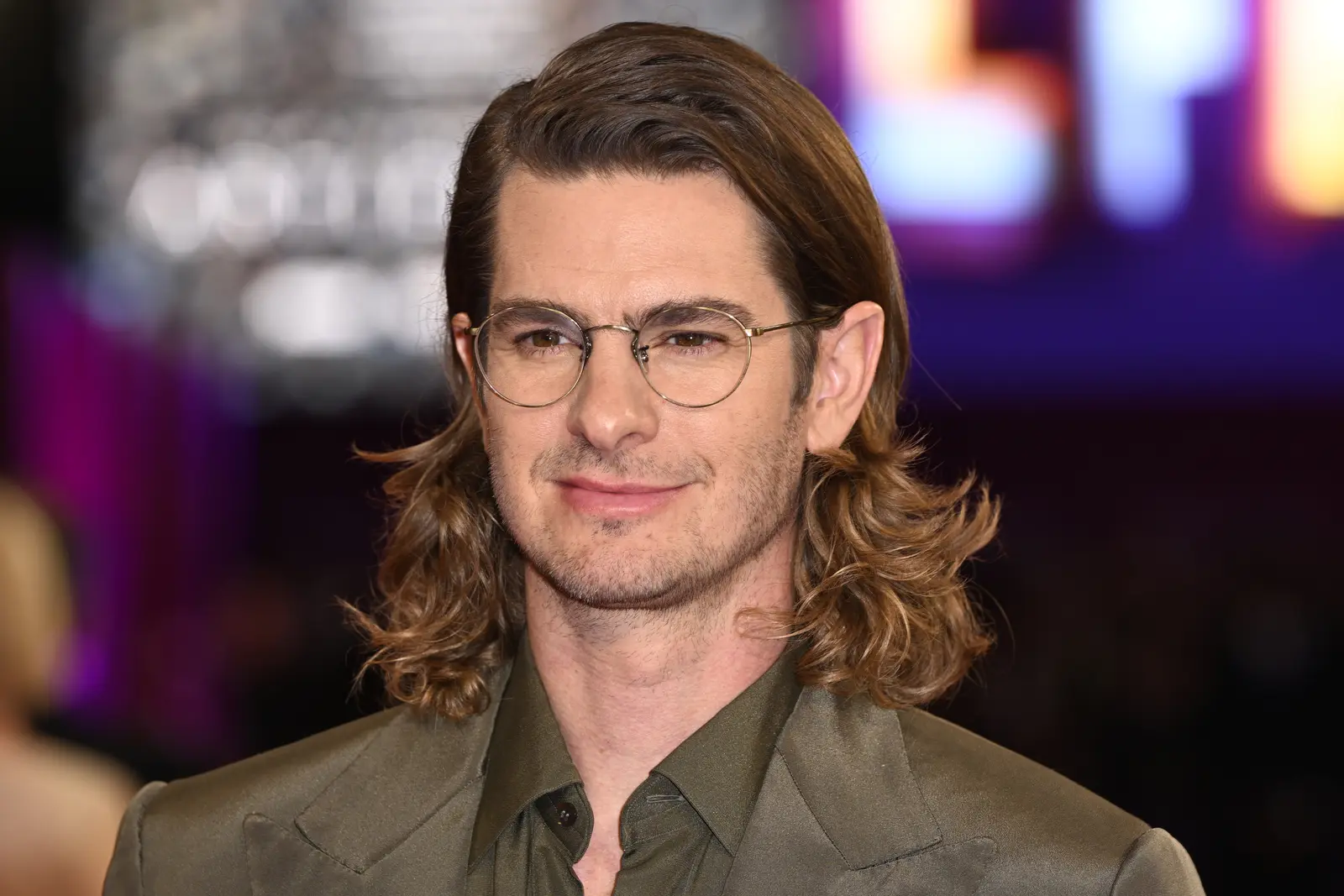 Andrew Garfield reacționează la buzunul Oscar după recepția entuziaste de la Londra pentru 'Artificial