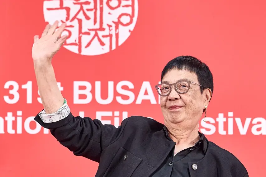 Regizoarea Ann Hui, omagiată la Festivalul de Film de la Busan pentru moștenirea sa cinematografică