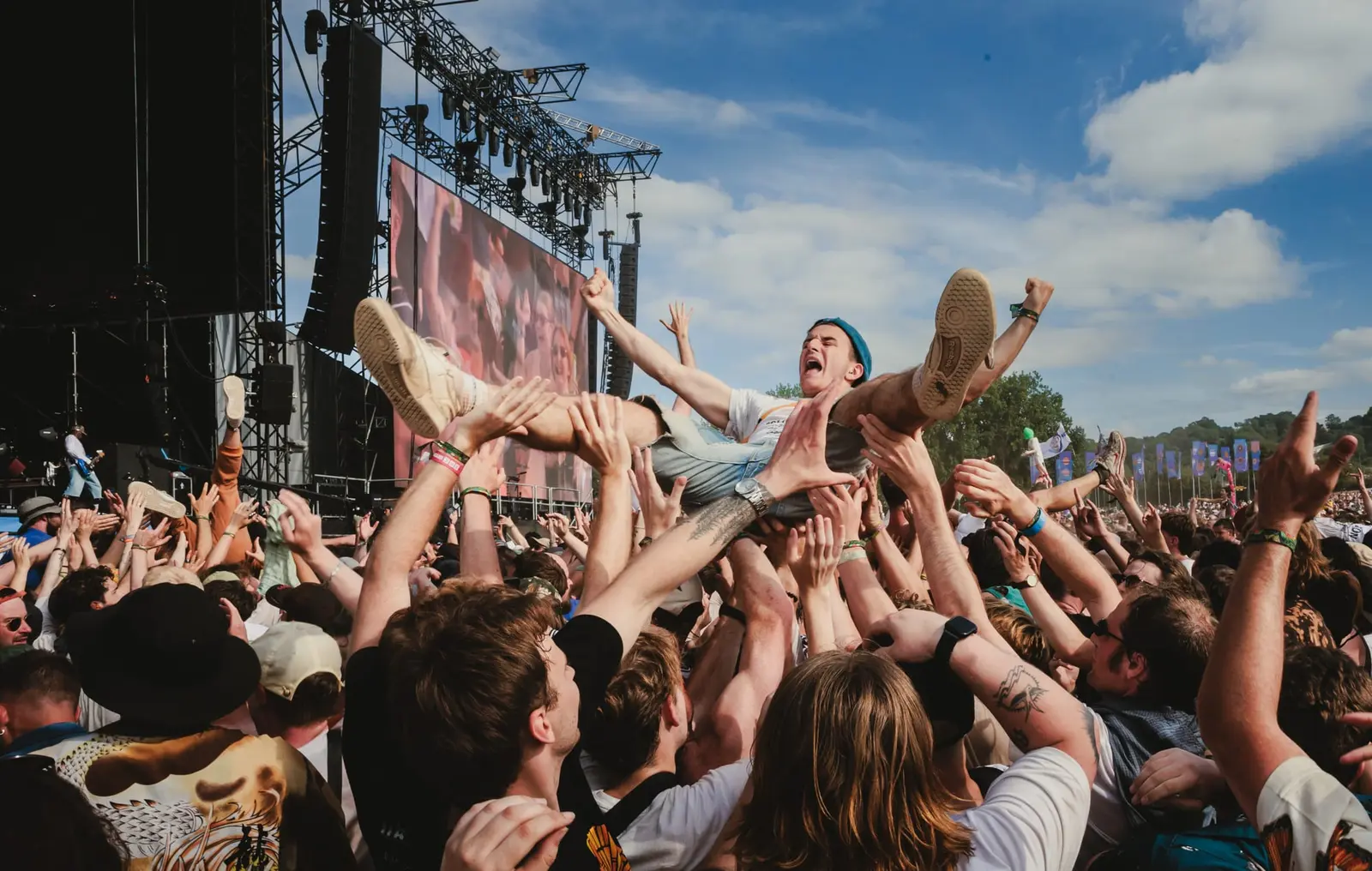 Glastonbury 2027: Bileturile s-au stins în mai puțin de 30 de minute