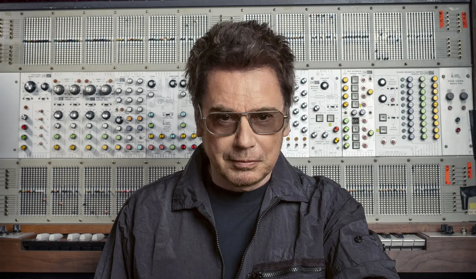 Jean-Michel Jarre revine în România: concert aniversar la BT Arena Cluj