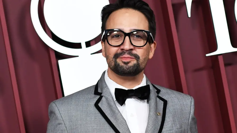 Lin-Manuel Miranda anunță distribuția pentru musicalul „Warriors