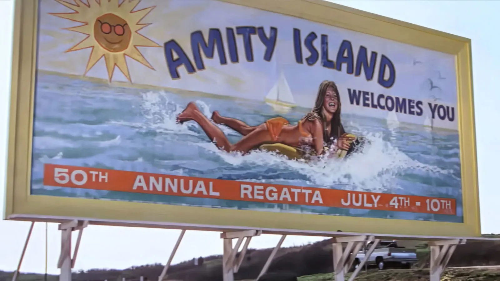 Mike Flanagan vrea să reîmagineze Jaws și Jurassic Park: „Ar fi o explozie