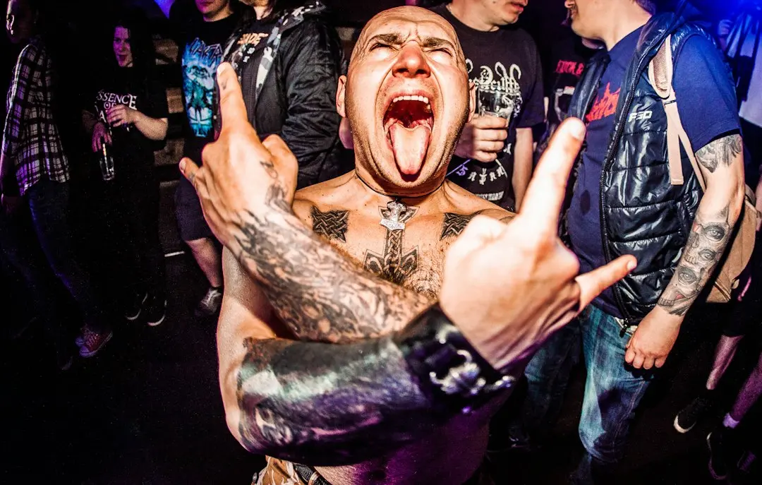 Legendele punk onorează polistirenul la festivalul din Londra
