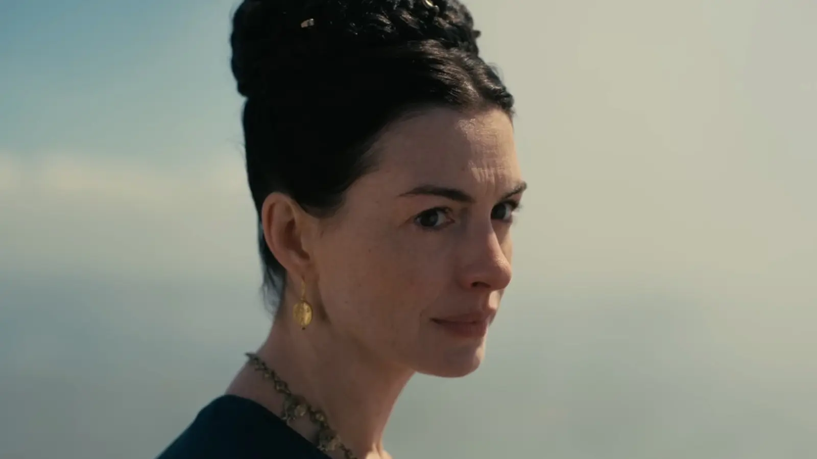 Topul celor cinci roluri cinematografice făcute de Anne Hathaway în 2026
