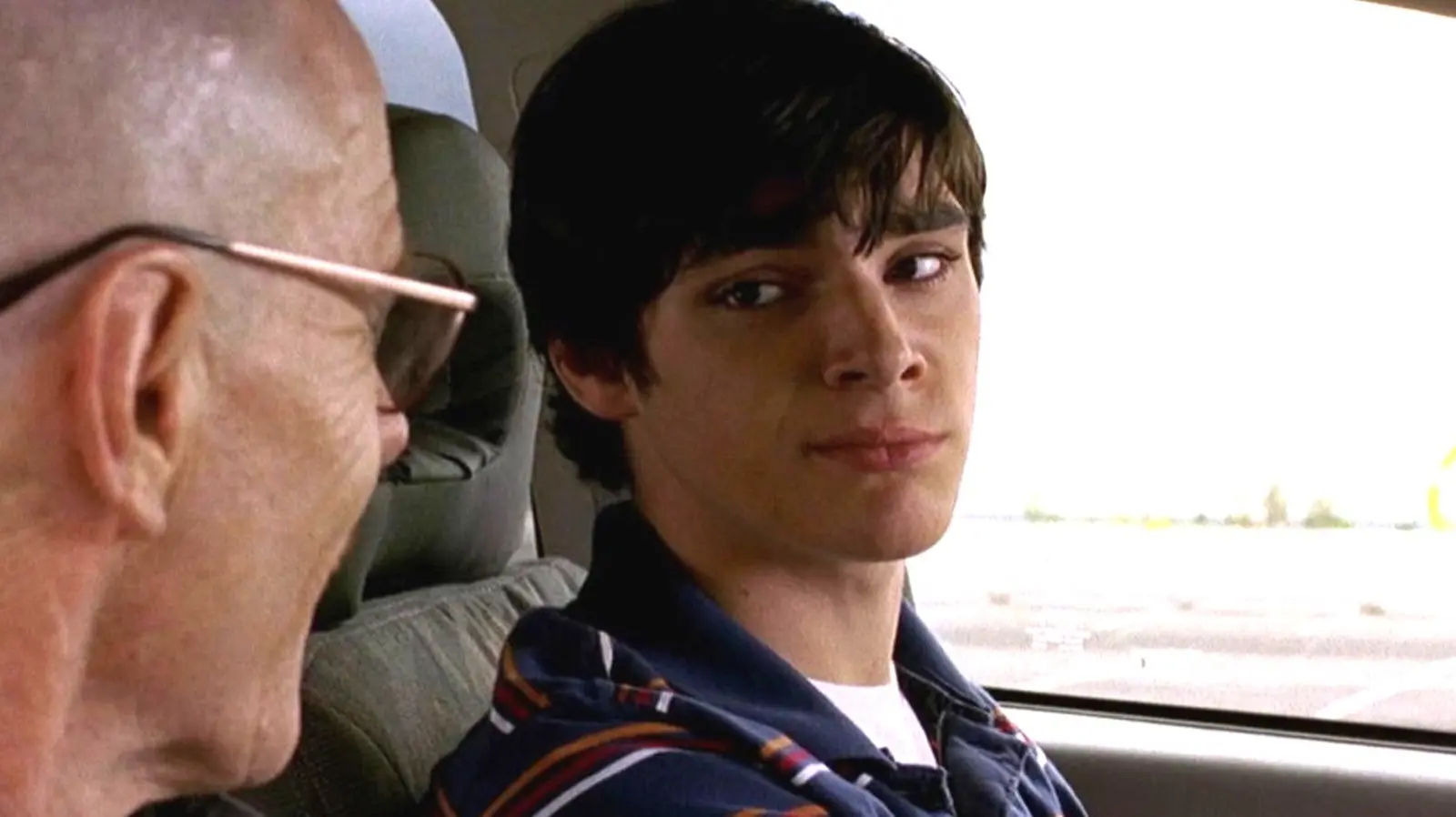 RJ Mitte, starul „Walter White Jr.”, a murit la 34 de ani