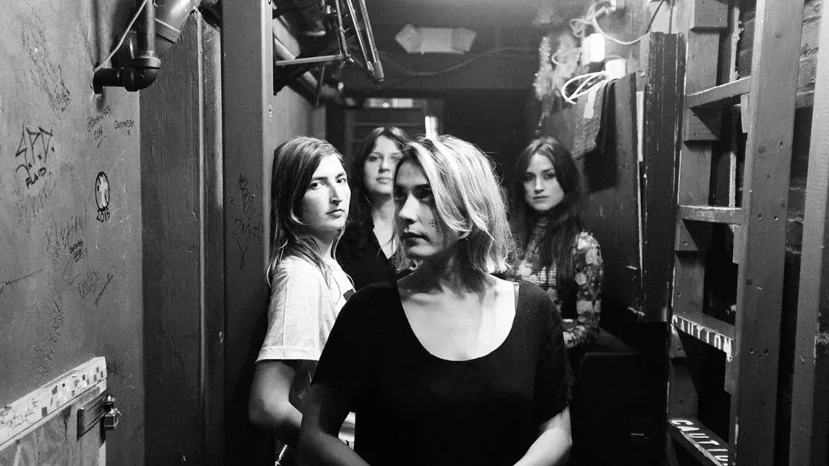 Warpaint lansează 'Artifact': 16 piese live și o cover a lui Billie Holiday