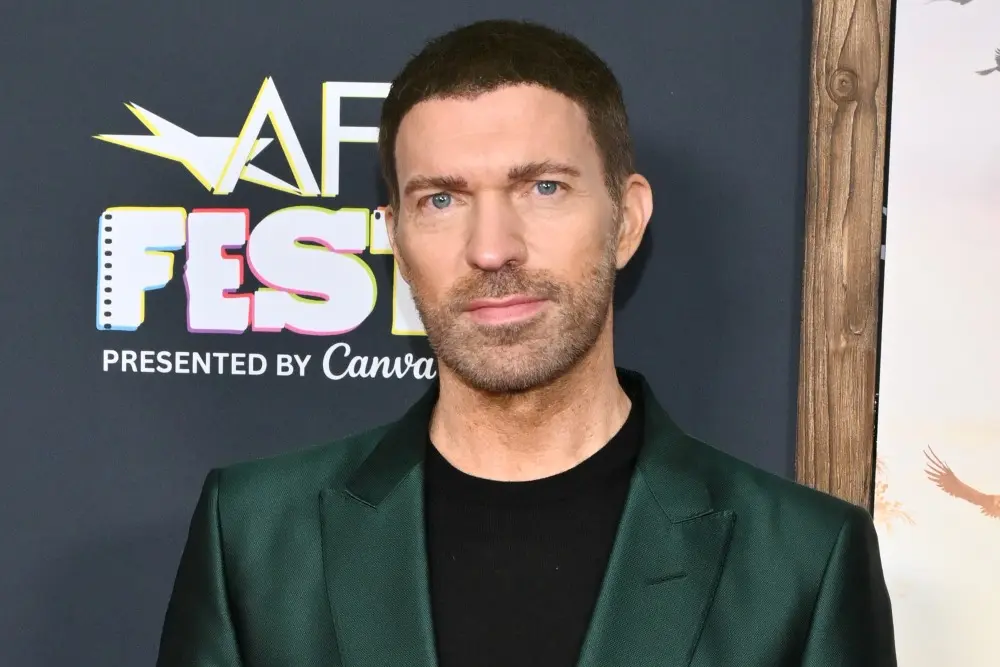 Travis Knight și AI-ul: De ce regizorul „Wildwood” preferă mâna omului