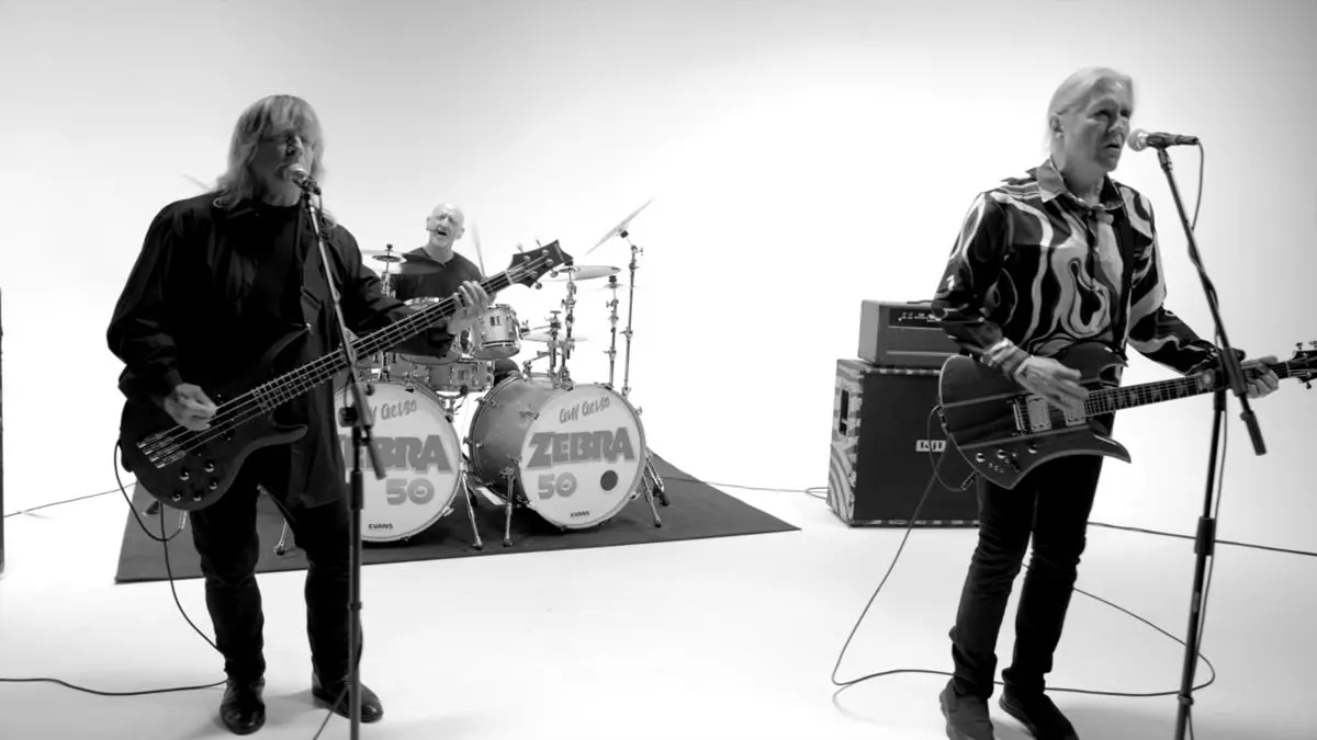 Zebra reîncepe după 23 de ani: noul album și single-ul scris cu Paul Stanley